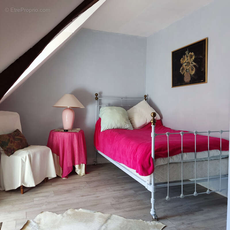 Maison à SACIERGES-SAINT-MARTIN