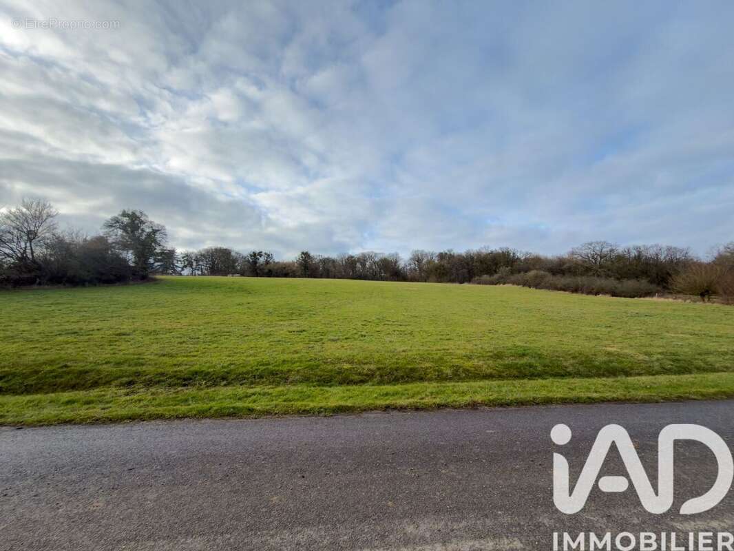 Photo 2 - Terrain à SOULIERES