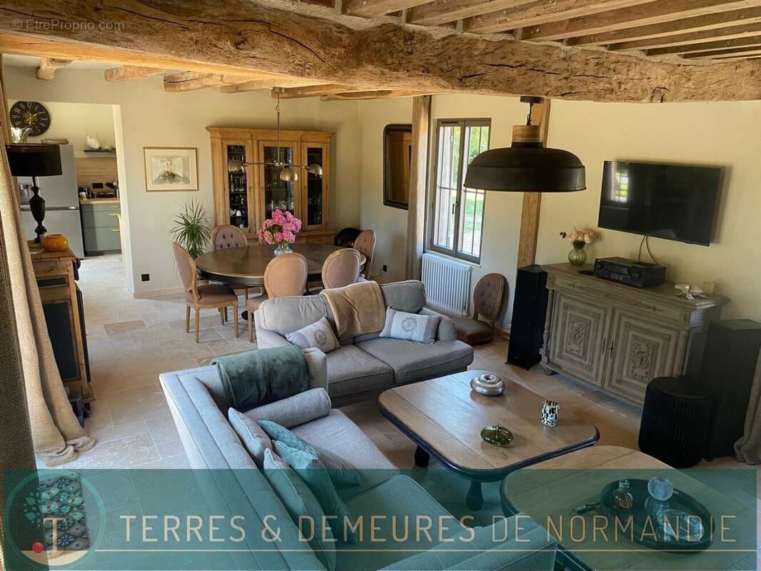 Maison à PONT-L'EVEQUE