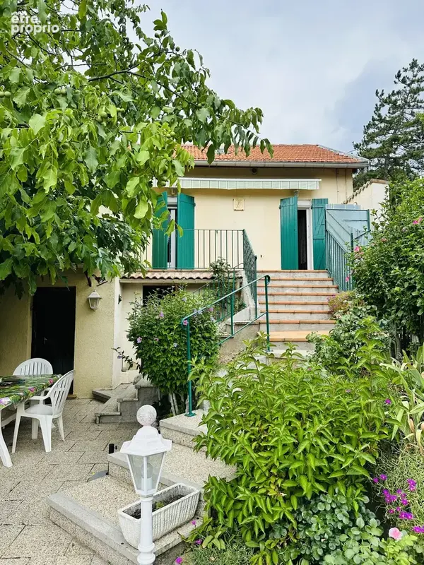 Maison 7 pièces 97 m² à vendre à Laragne-Monteglin (05300) - photo 1