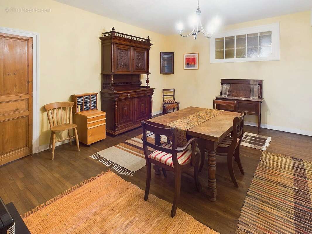 Maison à COMBERANCHE-ET-EPELUCHE