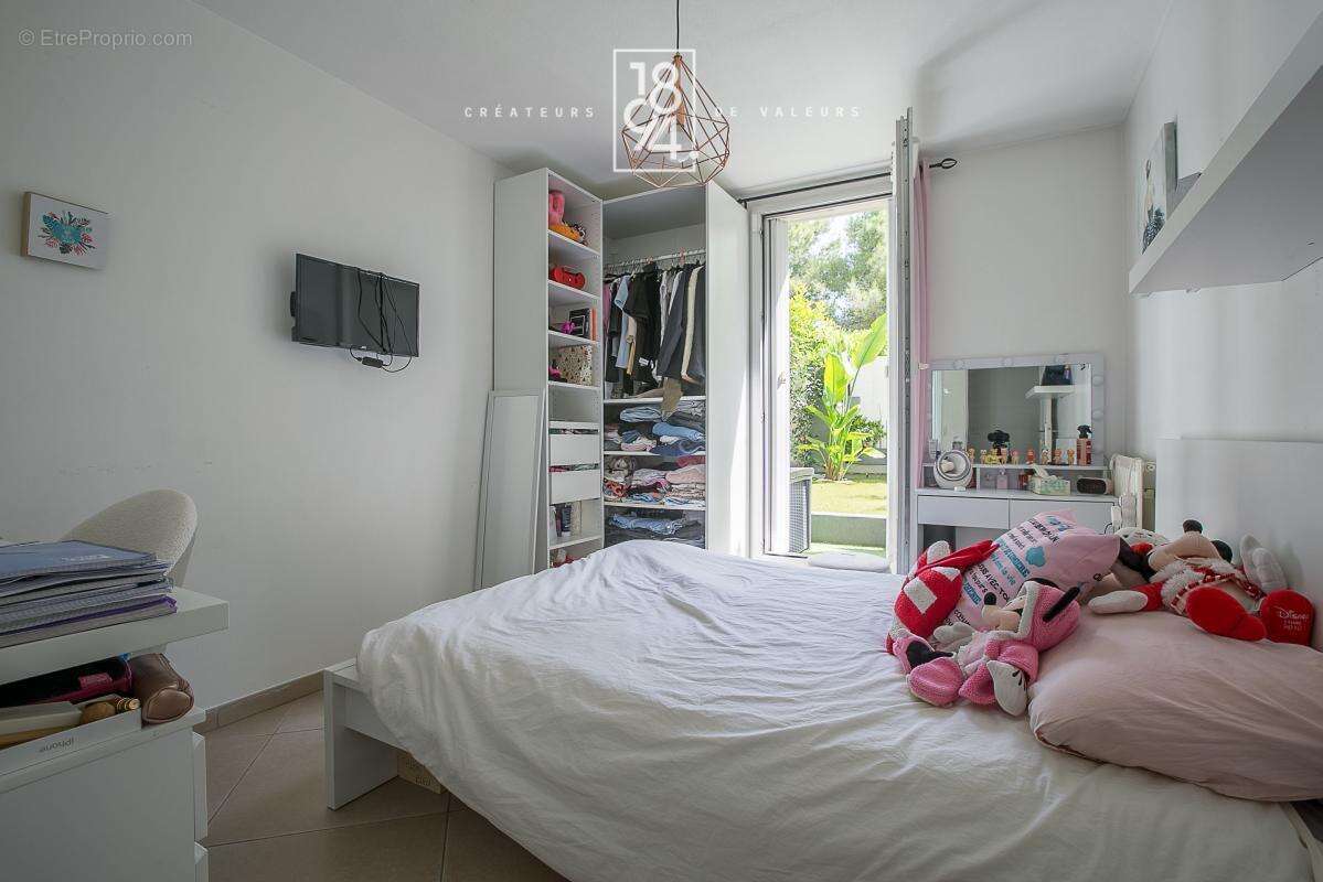 Appartement à MARSEILLE-9E