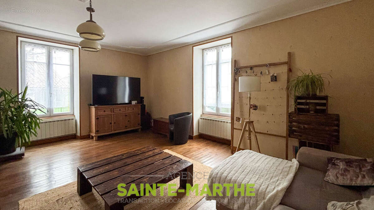 Maison à SAINT-PIERRE-LE-VIEUX