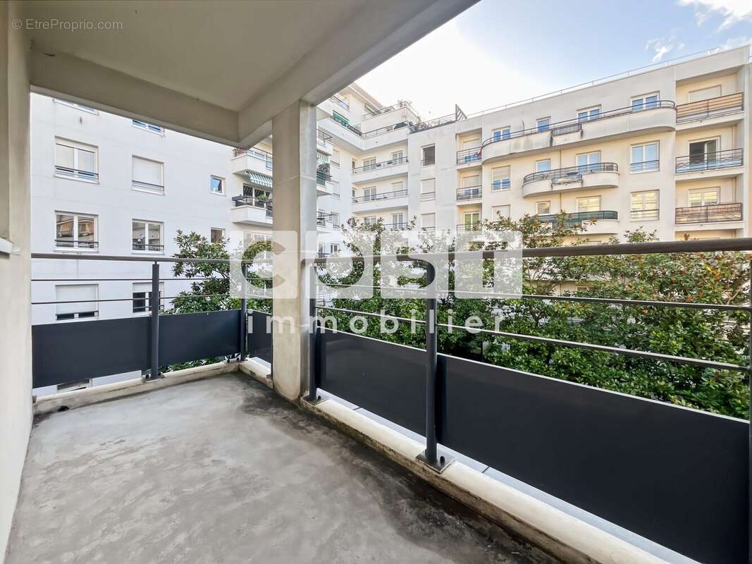 Appartement à BOIS-COLOMBES