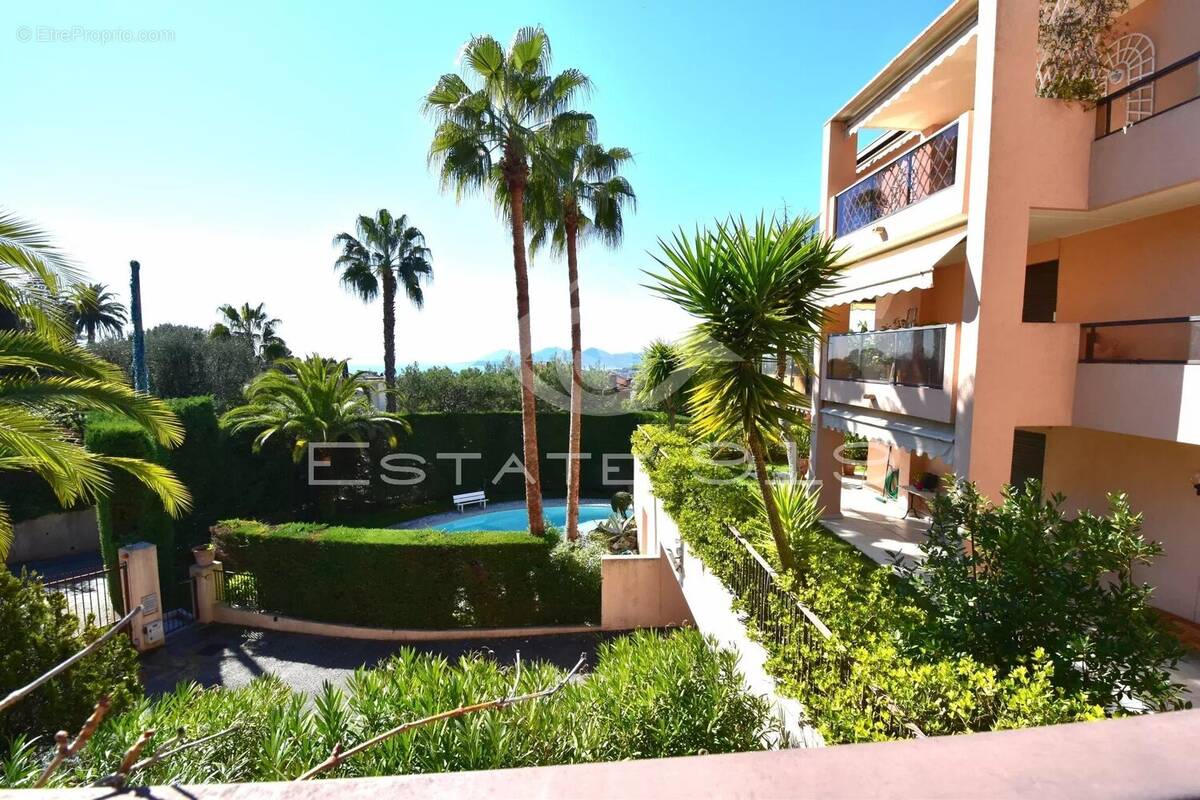 Appartement à LE CANNET