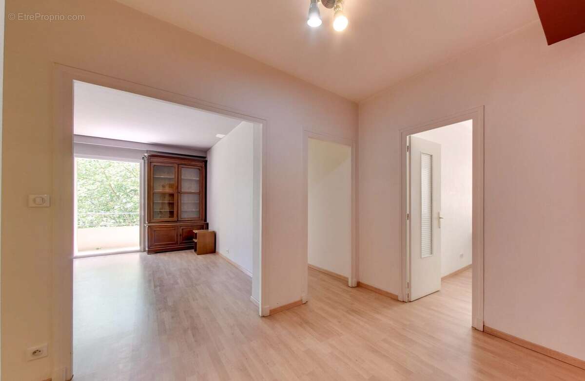 Appartement 78 m² à Grenoble  - photo 4