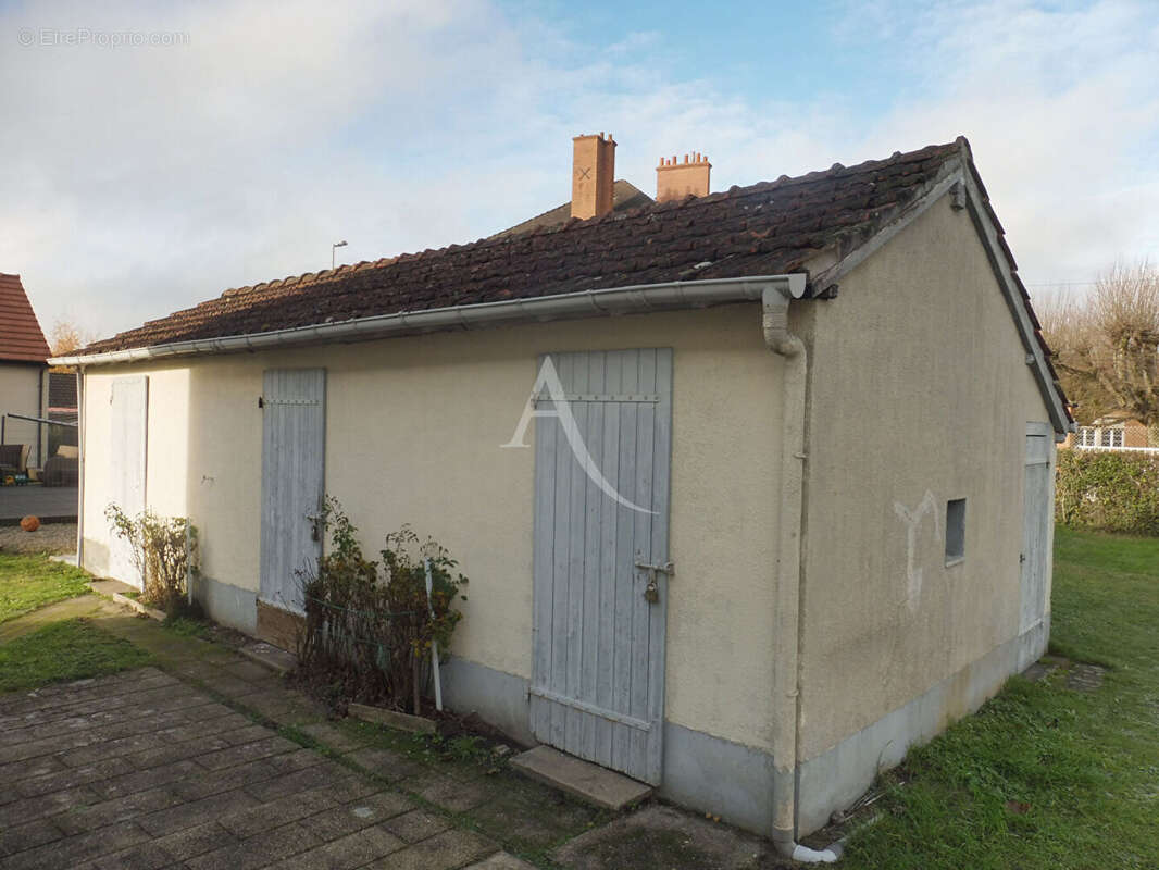 Maison à LAMOTTE-BEUVRON