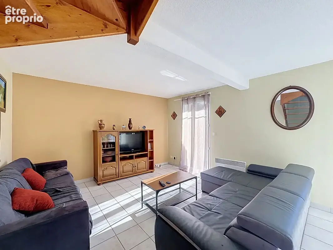 Charmante maison 3 pièces avec jardin et garage un cadre de vie idéal - photo 2