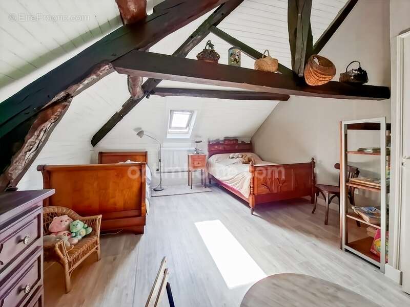 Maison à ESPINASSE-VOZELLE