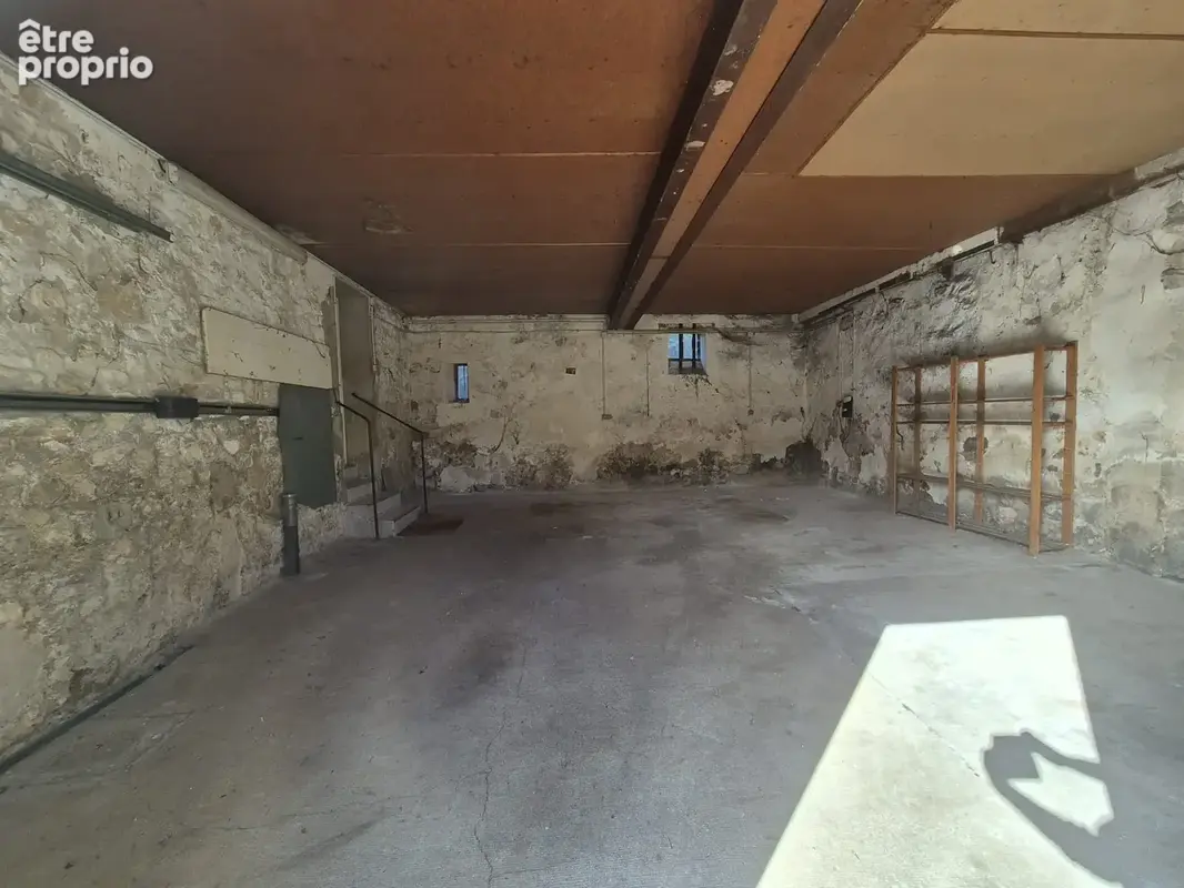 Maison de caractère avec dépendances sur 3 400 m2   Fort potentiel - photo 14