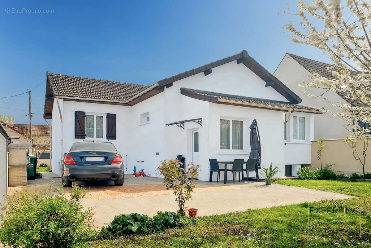 Maison à ATHIS-MONS