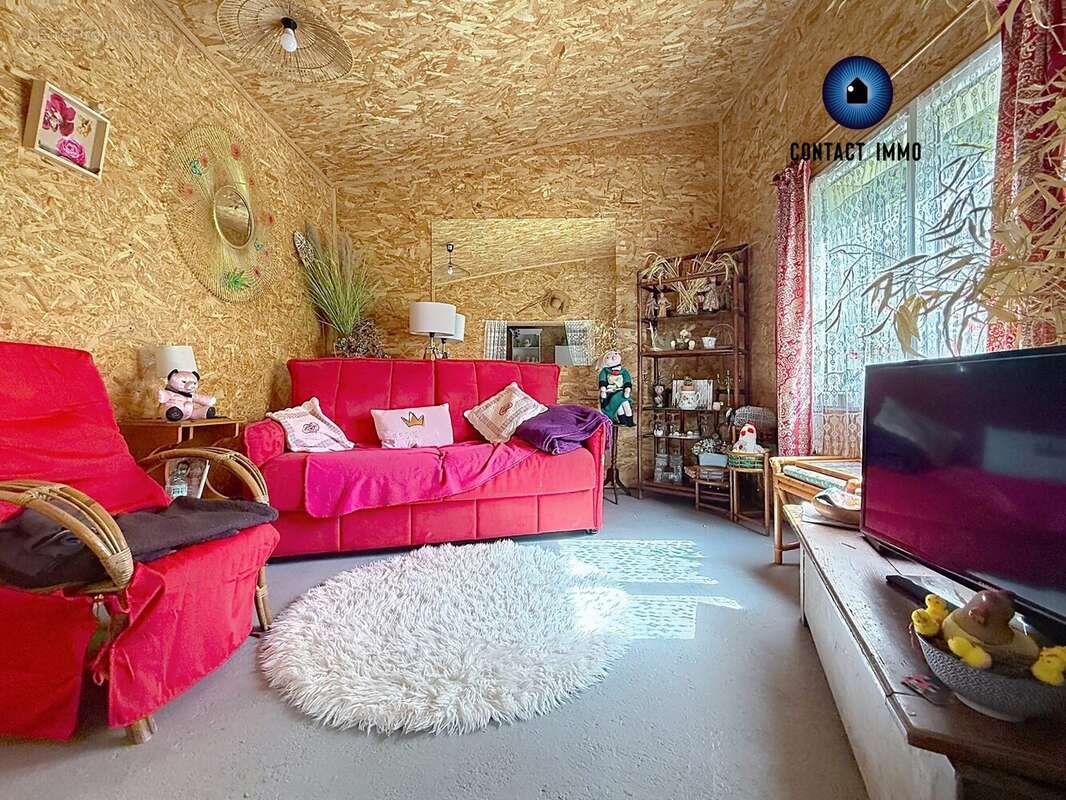 Maison 33 m² à Cornil  - photo 8