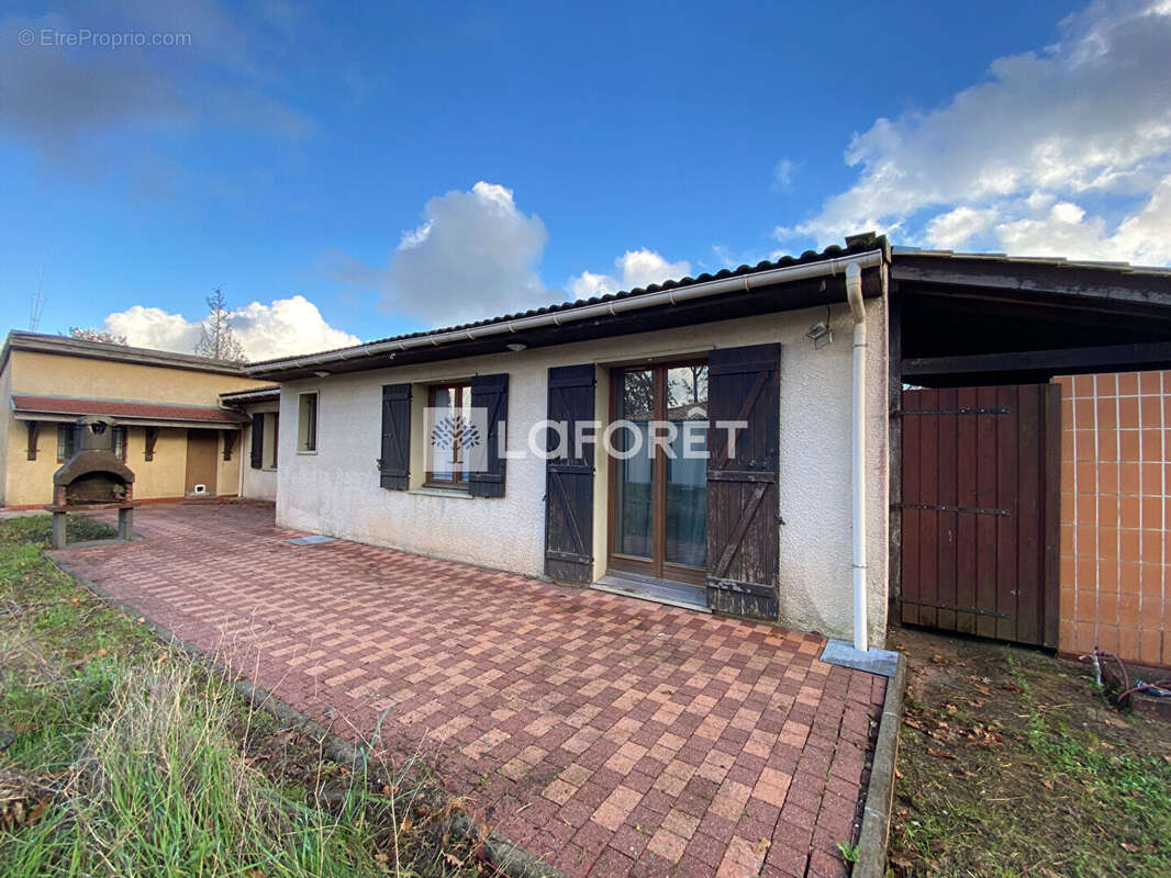 Maison à SAINT-JEAN-D&#039;ILLAC