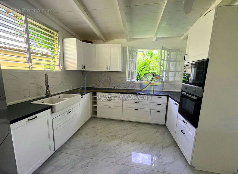 Maison à SAINTE-ROSE