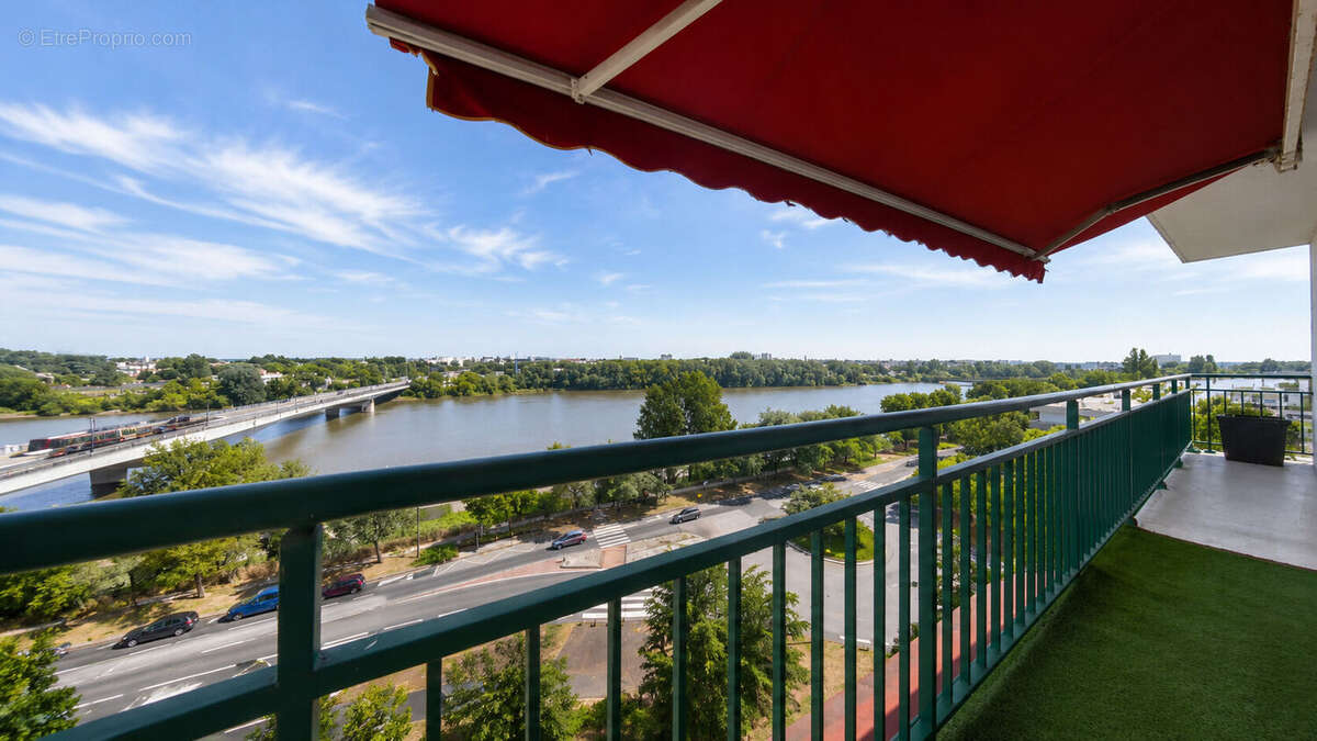 Appartement 3 pièces de 71 m² avec vue imprenable sur la Loire - photo 9