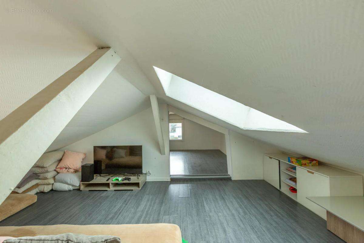 Maison à VAULX-EN-VELIN