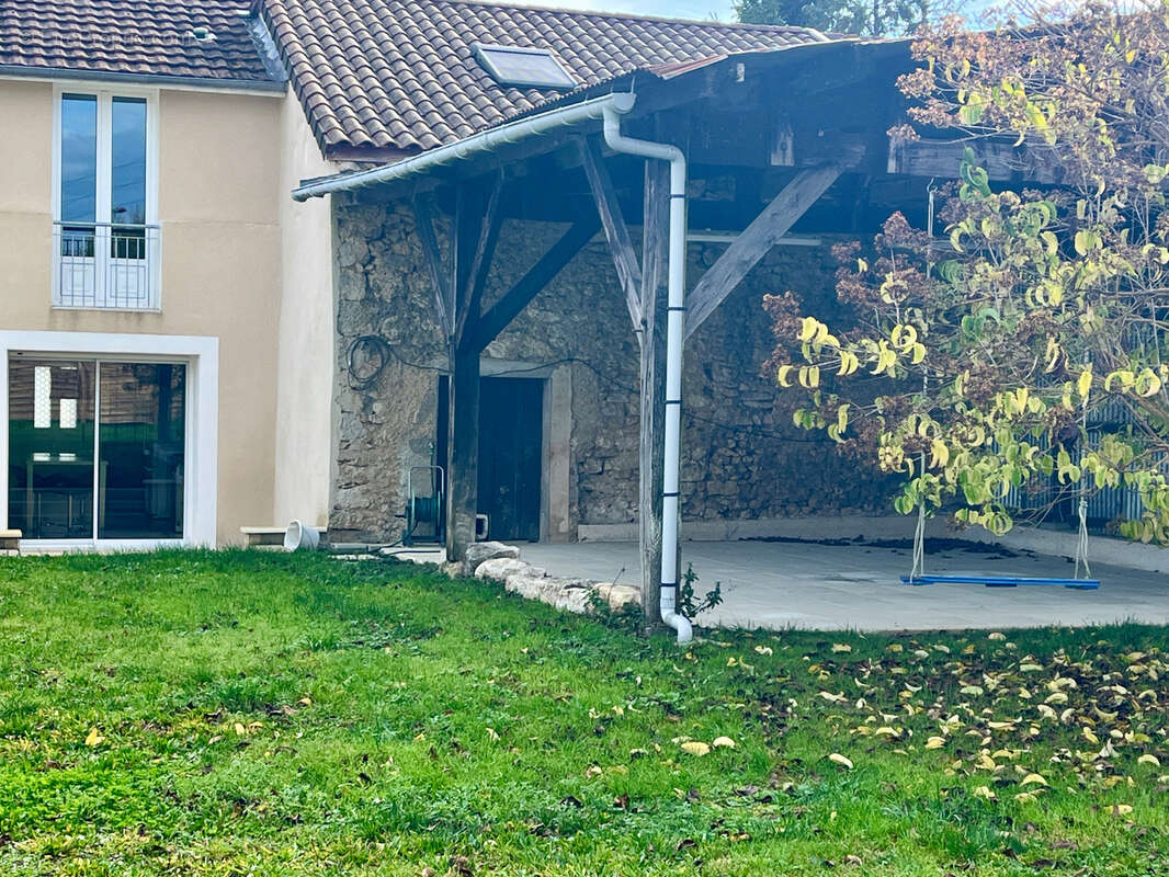 Maison à COULOUNIEIX-CHAMIERS