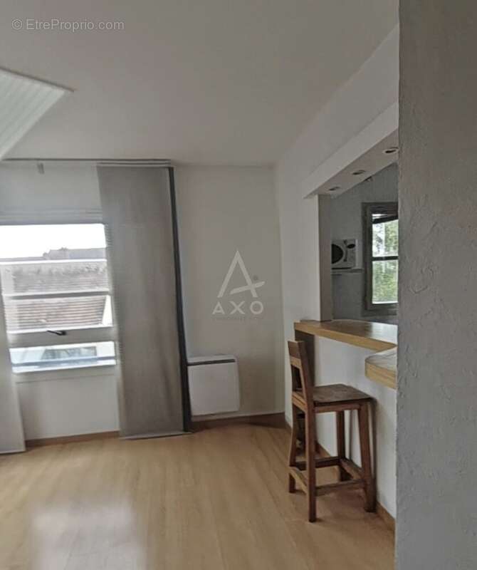 Appartement à EZANVILLE