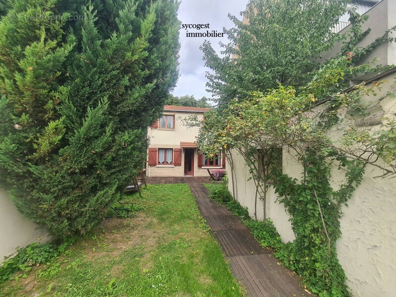 Maison à NOISY-LE-SEC