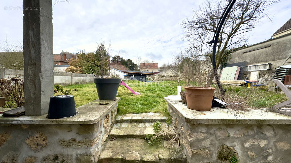 Maison à CROUY-SUR-OURCQ