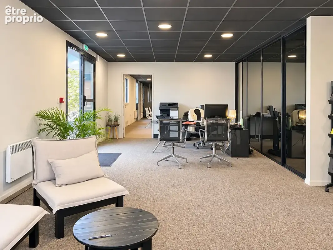 Bureaux aménagés avec 4 parkings et 2 terrasses - Business Park - photo 5