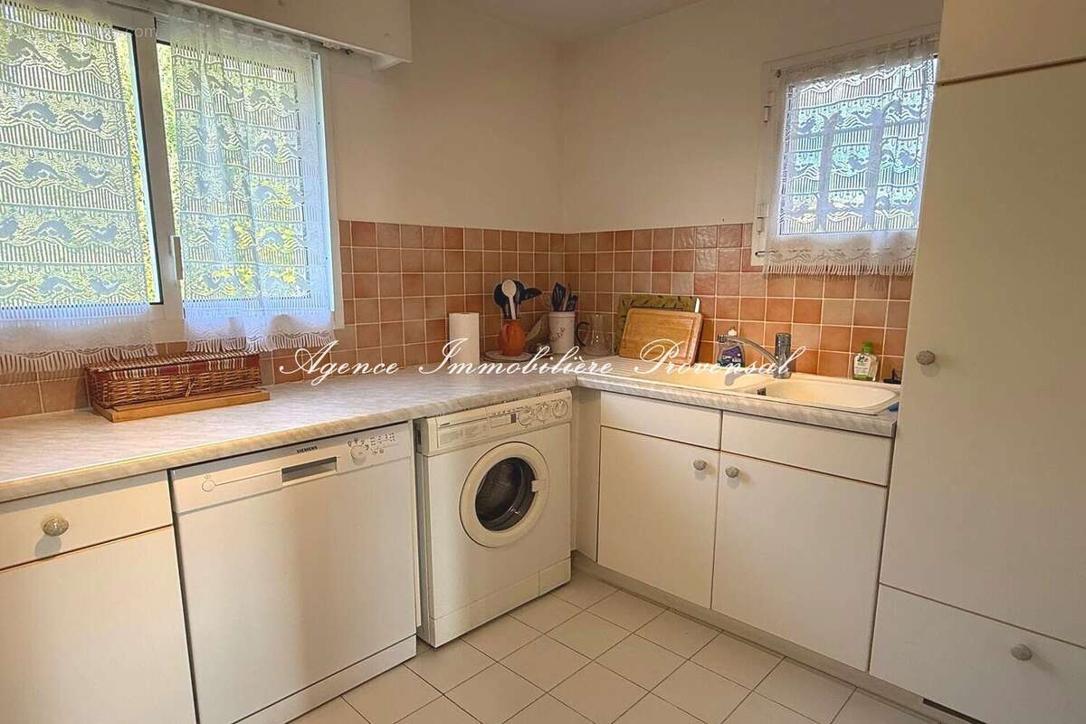 Appartement 87 m² à Sainte-Maxime  - photo 8