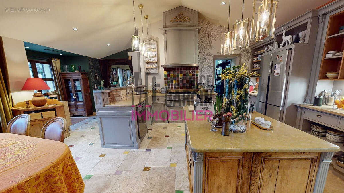 Maison à SALON-DE-PROVENCE