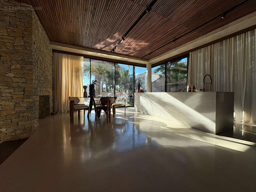 Maison à CARRY-LE-ROUET