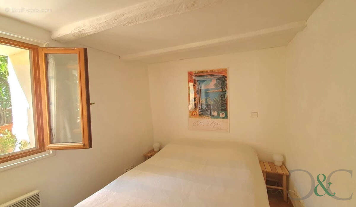 Appartement à BORMES-LES-MIMOSAS