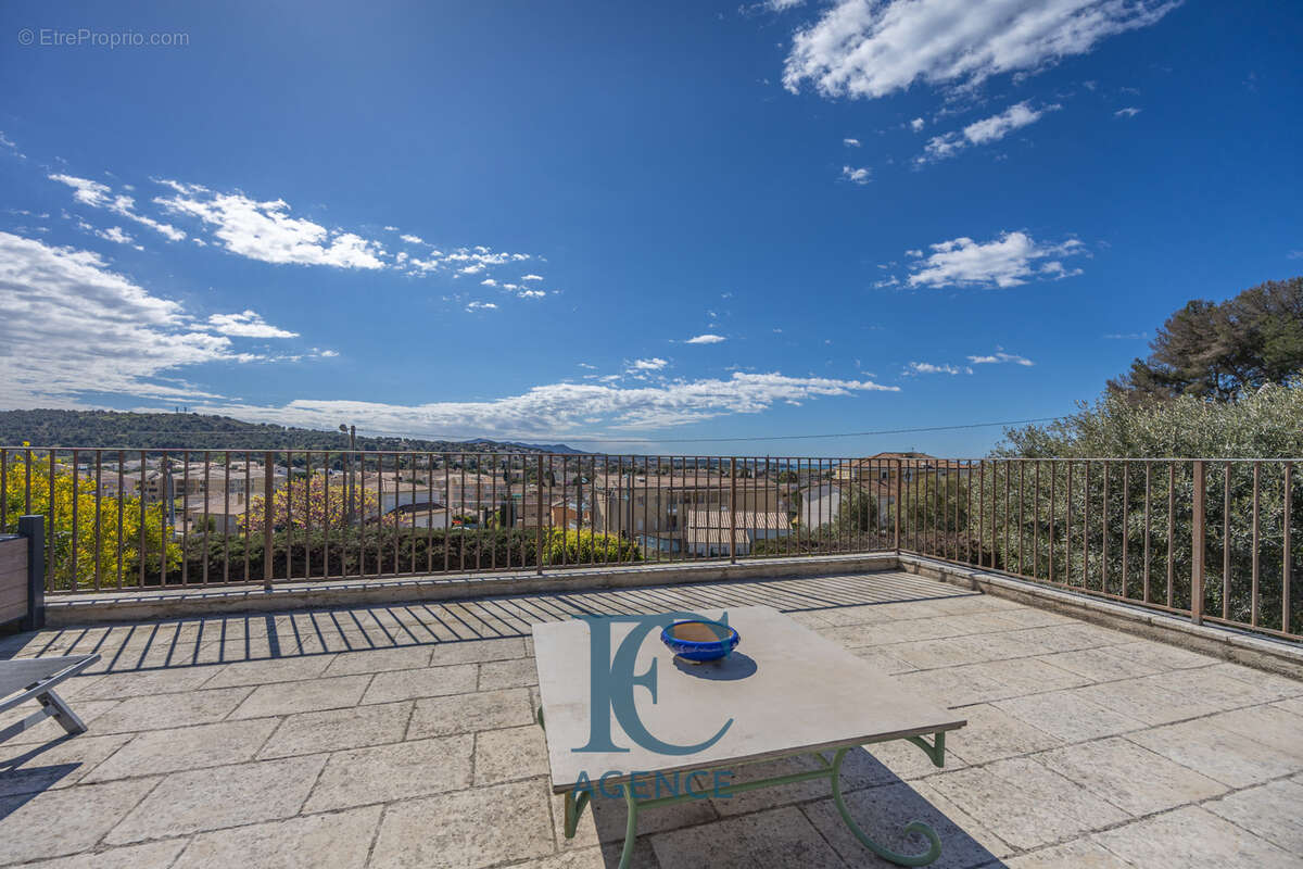 Maison à SANARY-SUR-MER