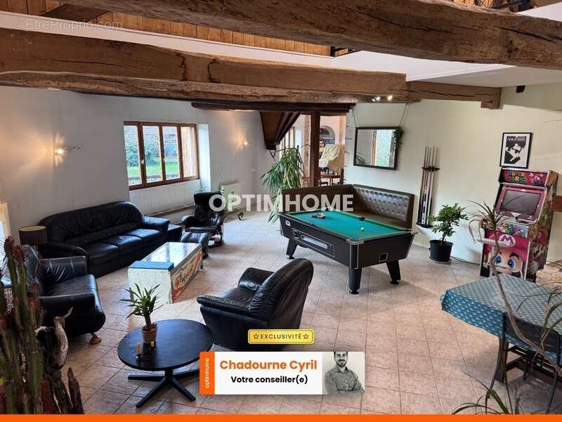 Maison à JAVERLHAC-ET-LA-CHAPELLE-SAINT-ROBERT