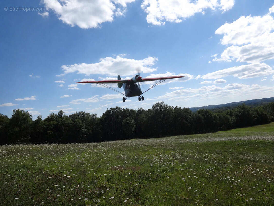 Propriété de caractère sur le Causse de Labastide-Murat – 10 hectares de nature et piste d'atterrissage privée - photo 2