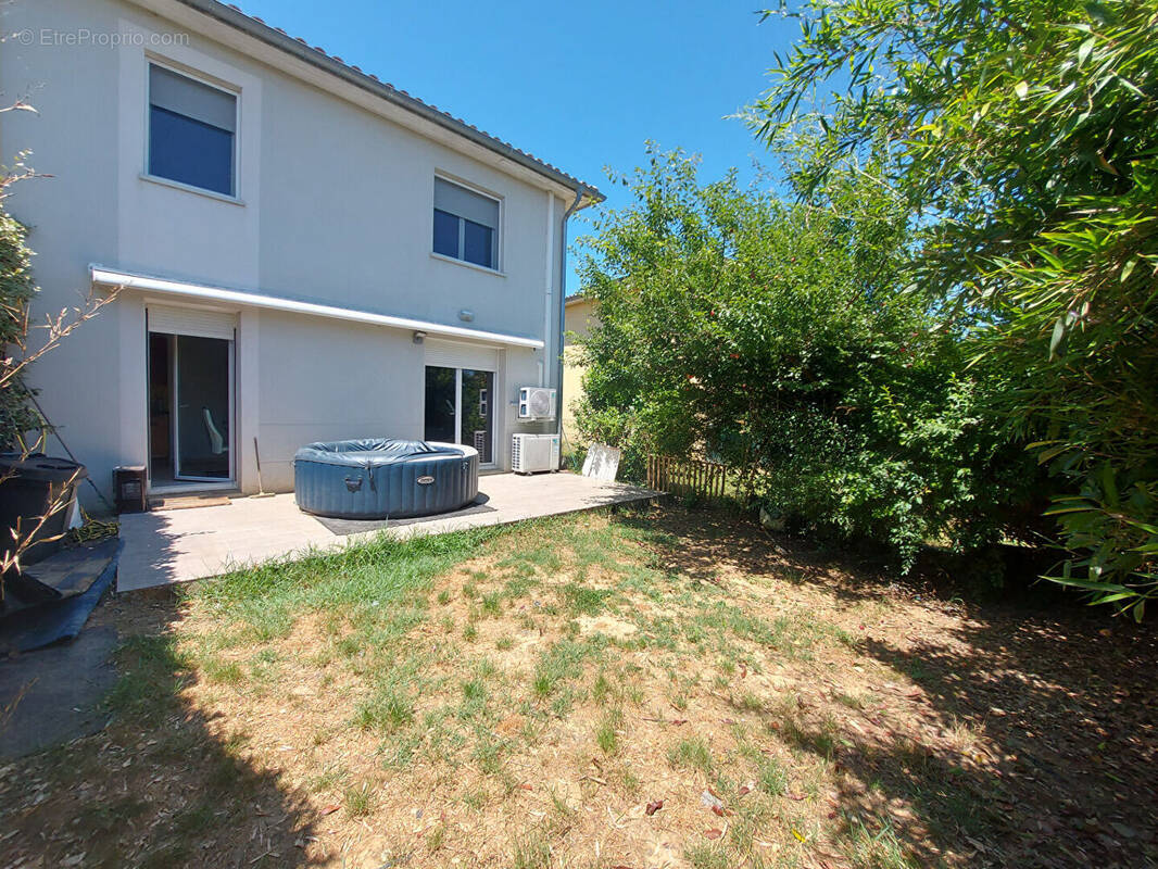 Maison à MONDONVILLE