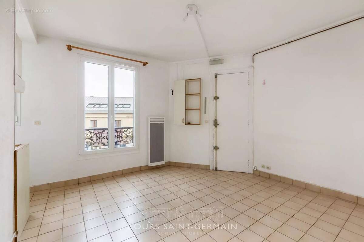 Appartement à PARIS-18E