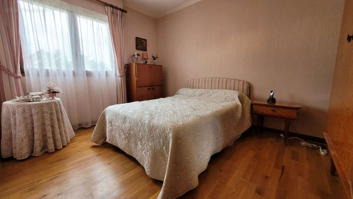 Maison à SAINT-MARTIN-DE-FONTENAY