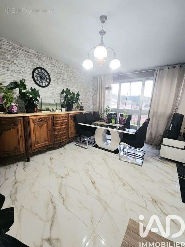 Photo 7 - Appartement à SAINT-ETIENNE