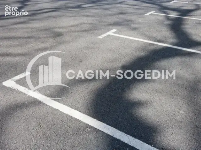 Parking à HUNINGUE