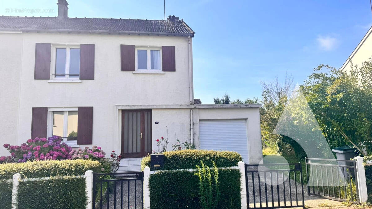 Maison à CREPY-EN-VALOIS