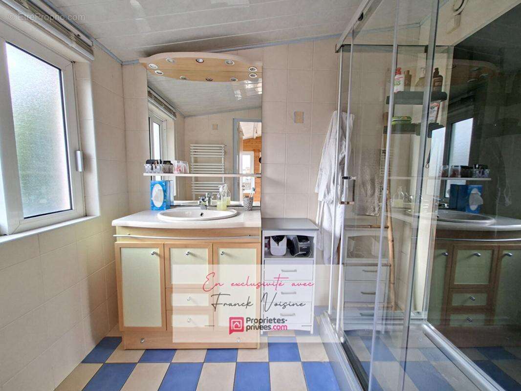 Maison à LES HERBIERS