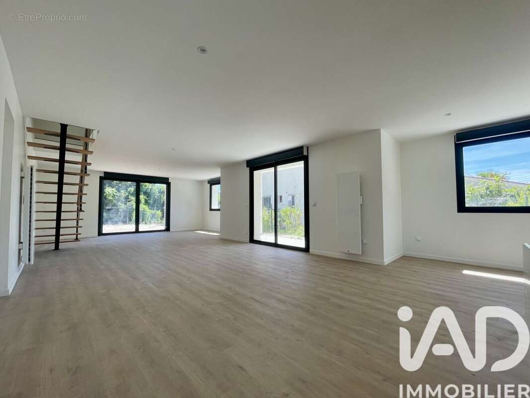 Photo 3 - Maison à LE CRES