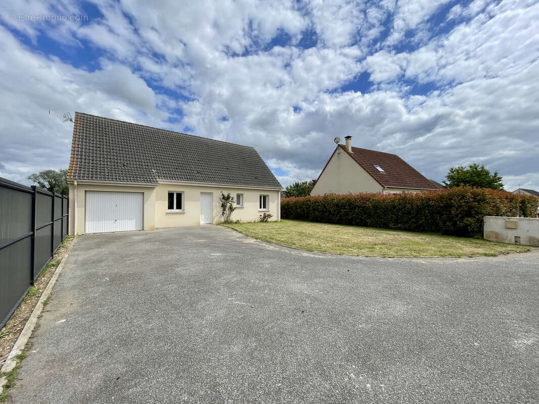 Maison à GRAVIGNY