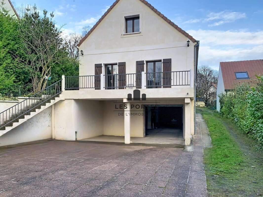 Maison à MALESHERBES