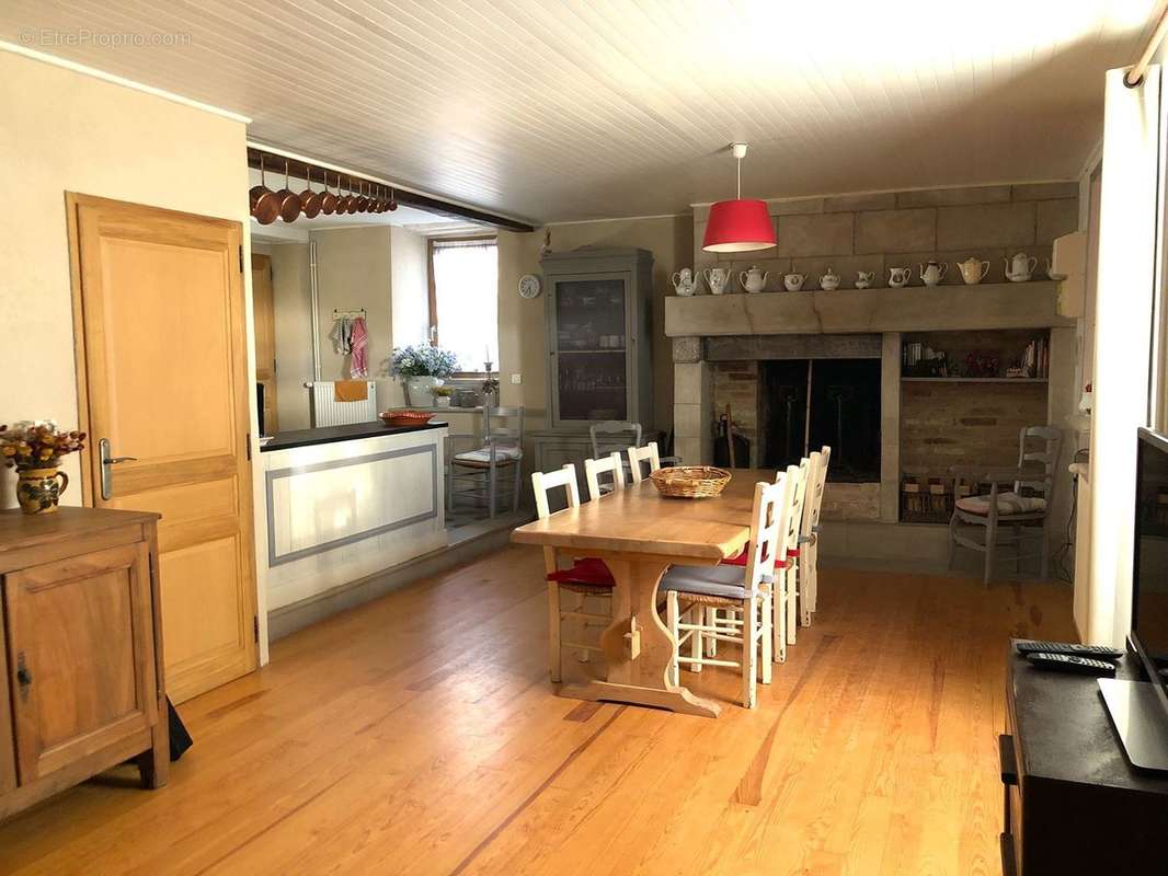 Maison à SAINT-ALBAN-SUR-LIMAGNOLE