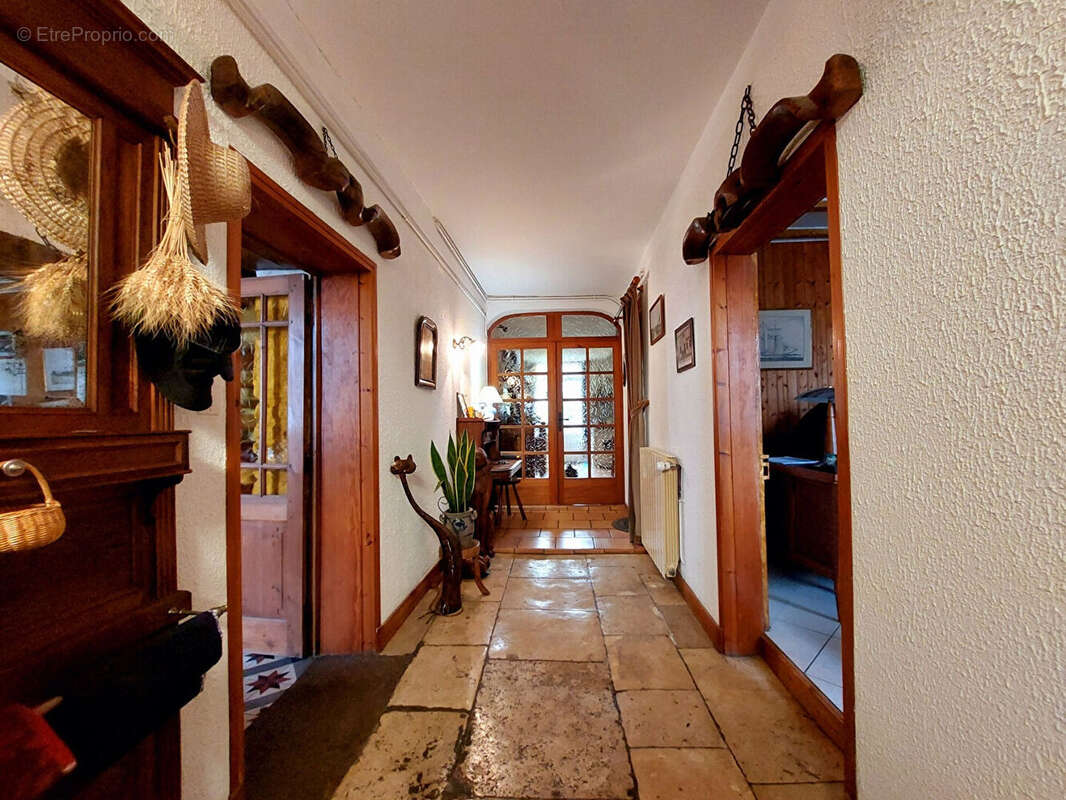 Maison à MORNAC-SUR-SEUDRE