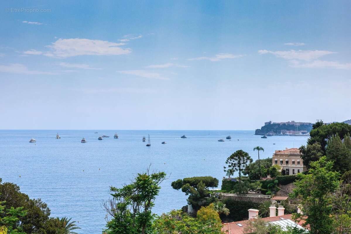 Appartement à ROQUEBRUNE-CAP-MARTIN