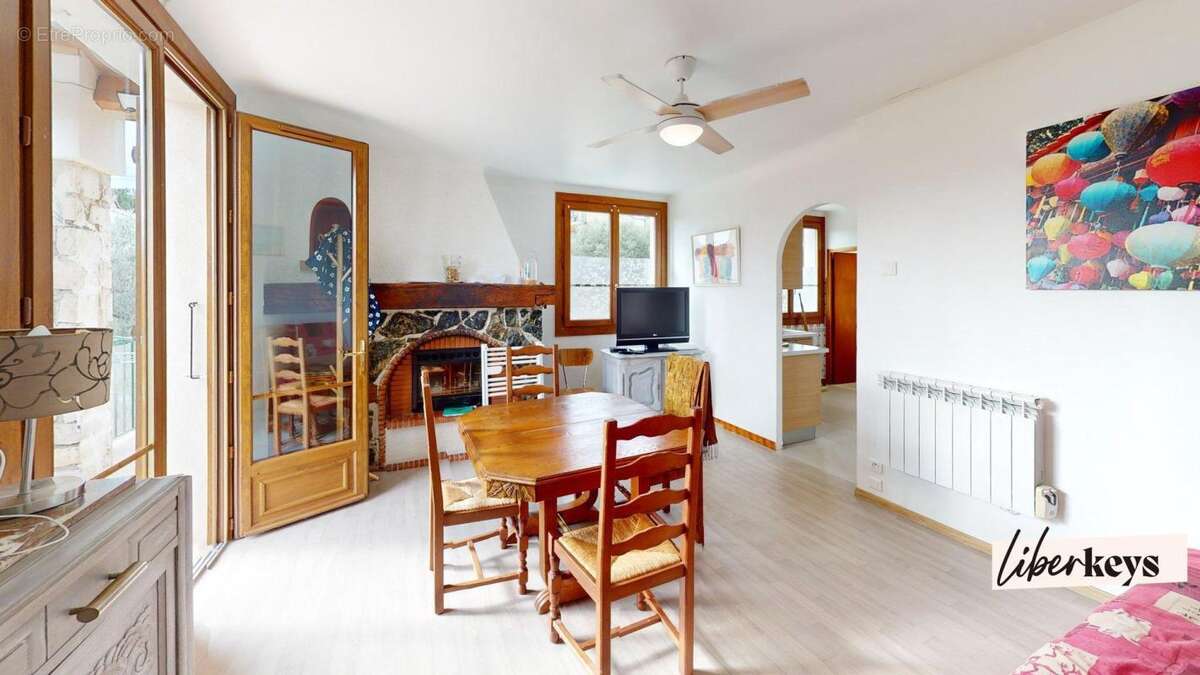 Appartement à GREOUX-LES-BAINS