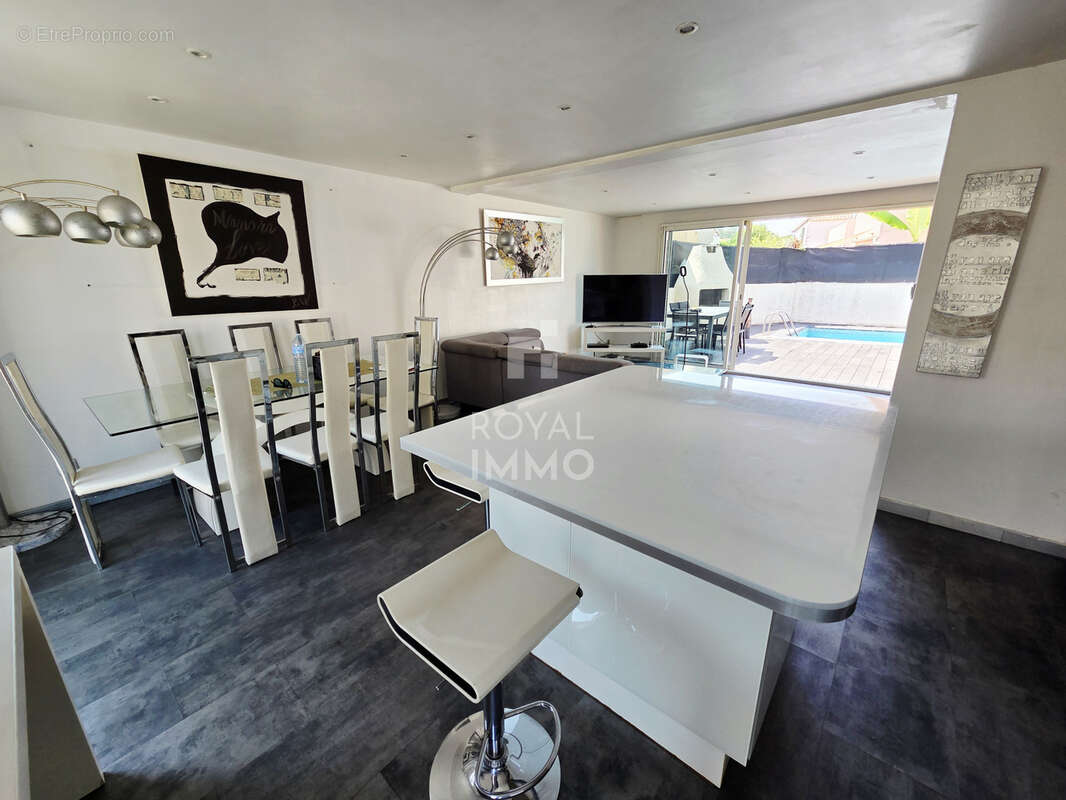 Maison T4 Hyères - photo 3