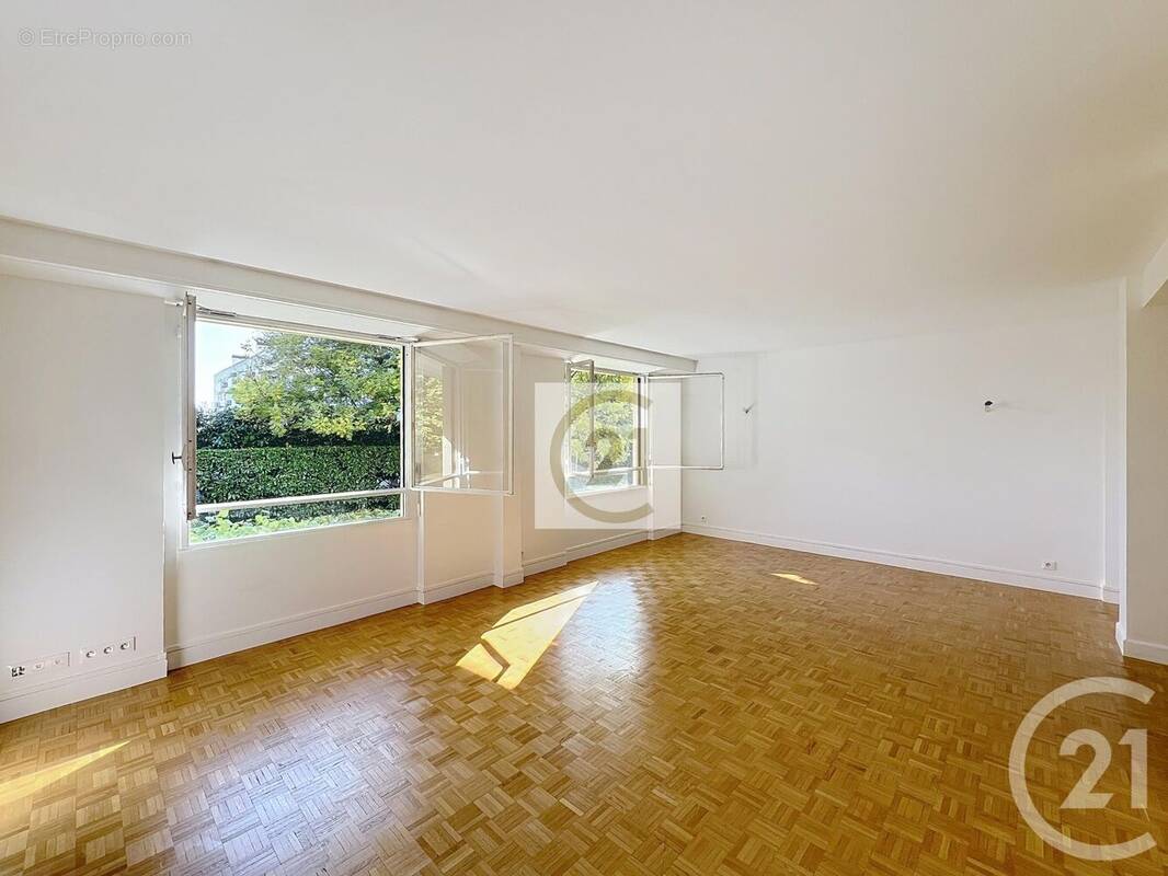 Appartement à SAINT-CLOUD