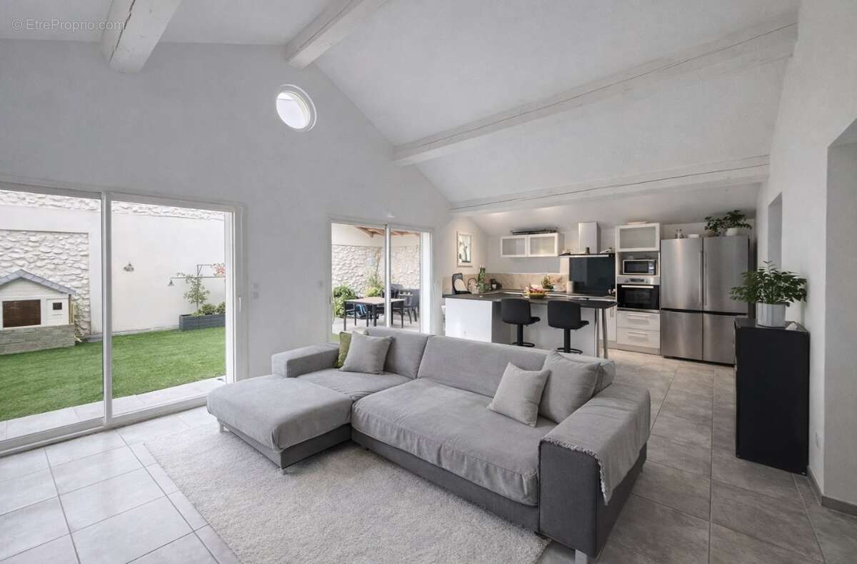 Appartement à CHATEAURENARD