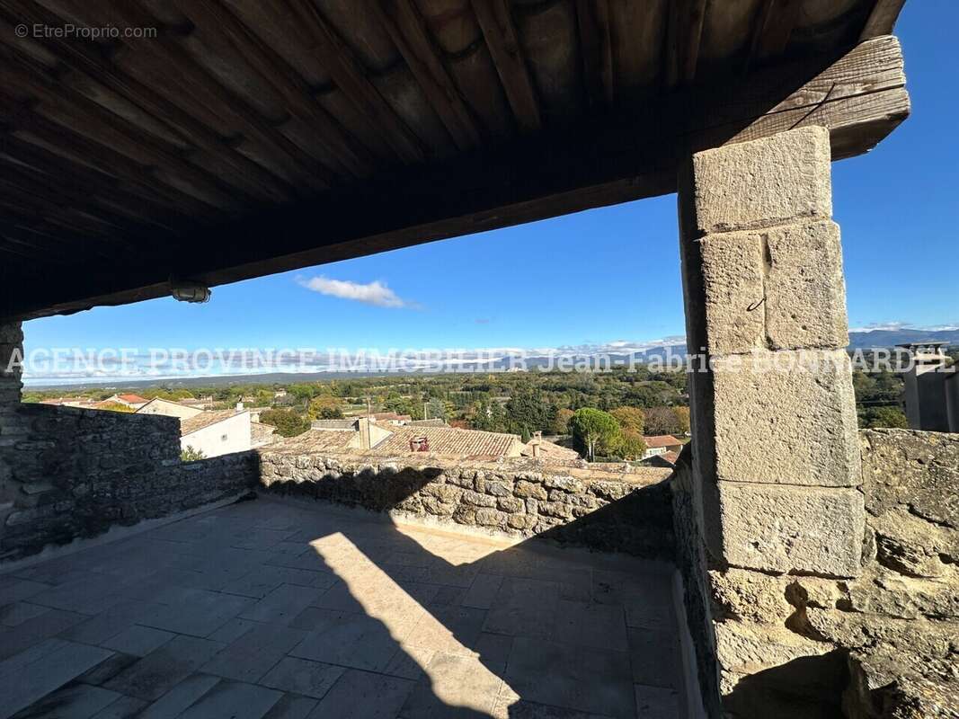 Maison à CHANTEMERLE-LES-GRIGNAN